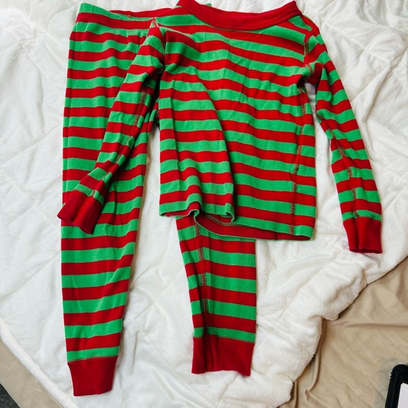 Hanna Andersson Elf Pjs SIZE 4T - Picture 1 of 7
